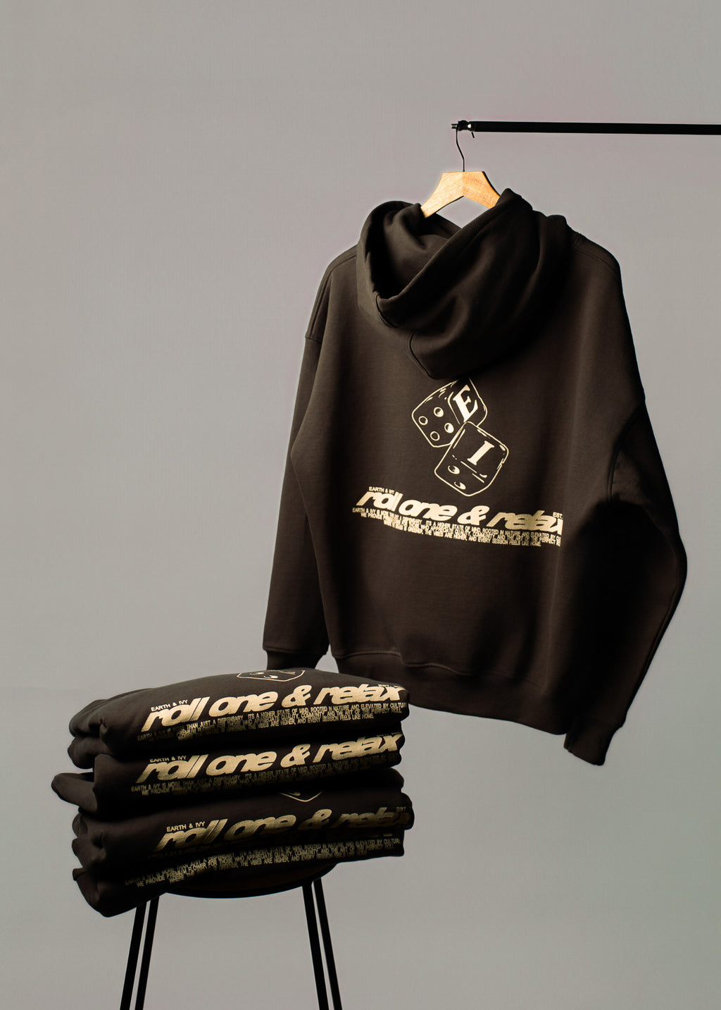 Roll One & Relax Hoodie | Espresso